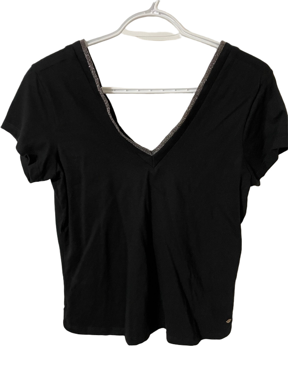 Velez Black V-Neck Short Sleeve Tee with Metallic Trim Size Medium